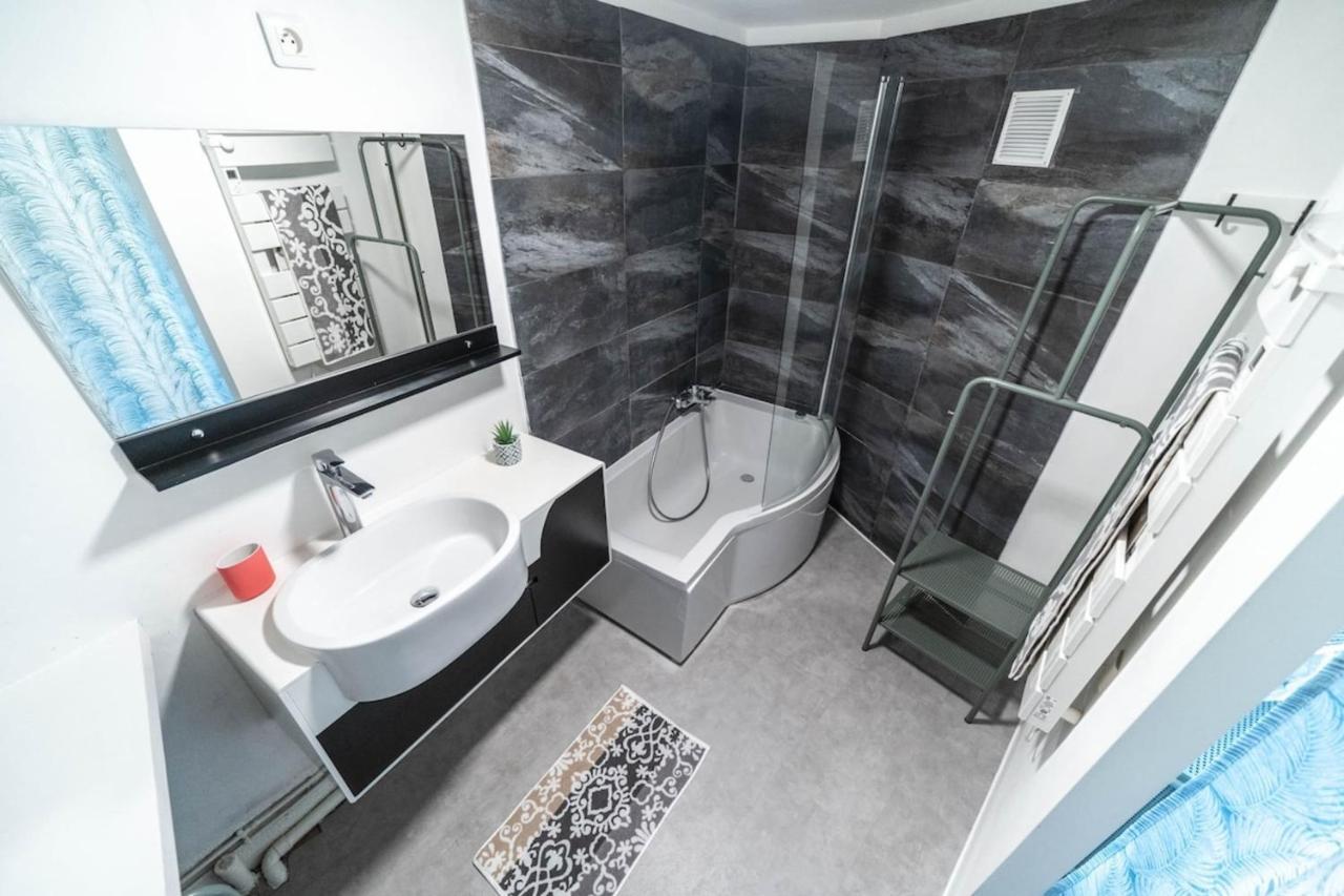 Апартаменты Le Miami - Chaleureux 4 Pers- Oullins Centre- Lyon Экстерьер фото